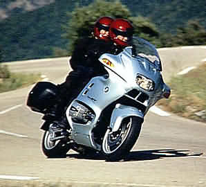 http://www.freebiker.net/php/gallery/galleries/Marques/BMW/1990-2000/BMW1100RT-gd_r.jpg
