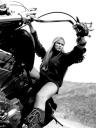 babe-motarde-harley.jpg